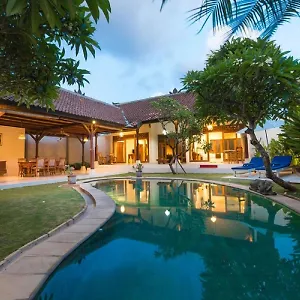 bali-royal-heritage-villa.ubudhotelsnow.com/